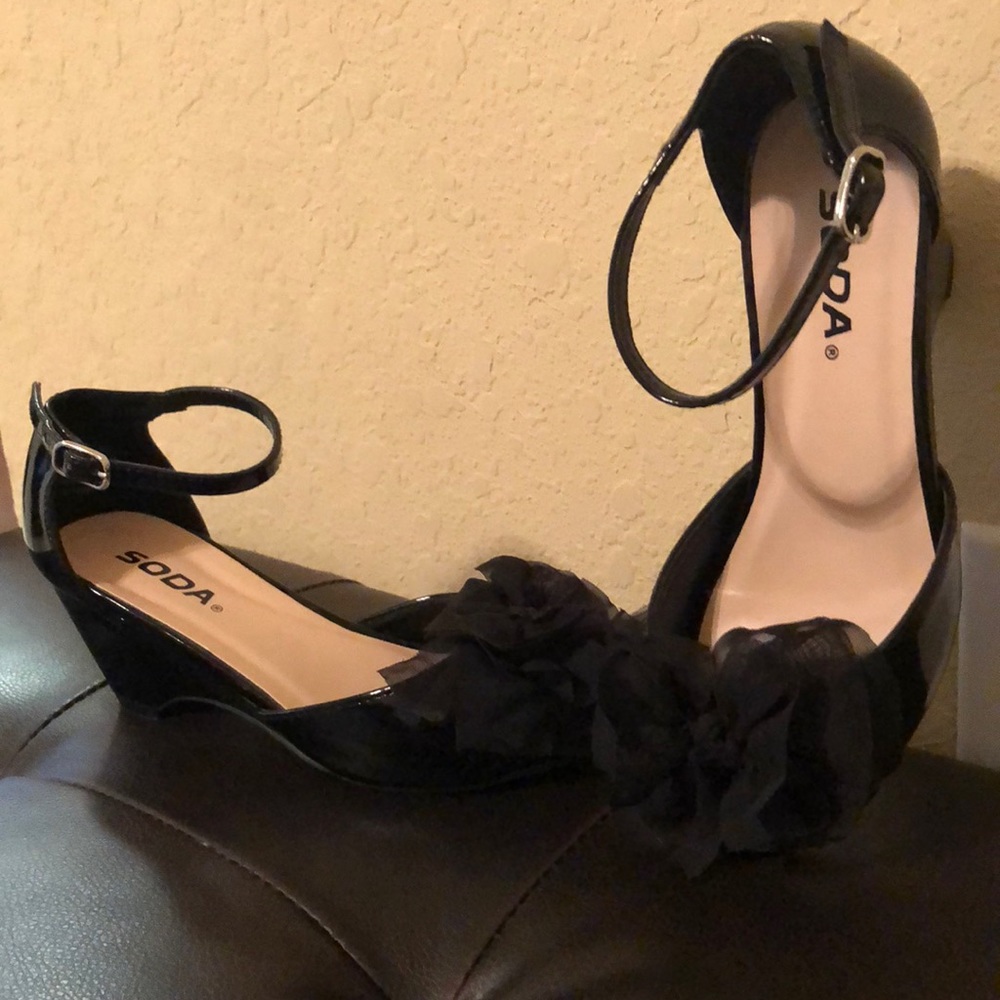Little Girls Peep Toe Shoes